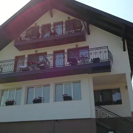Casa Sofia Gazde/Camere de închiriat Baltatesti